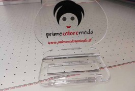 porta biglietti da visita in plexiglass personalizzati con logo 