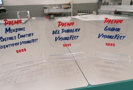 trofeo personalizzato in plexiglass 